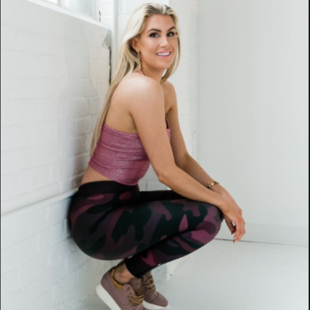 COR By Ultracor Bordeaux Burgundy Camo Leggings S